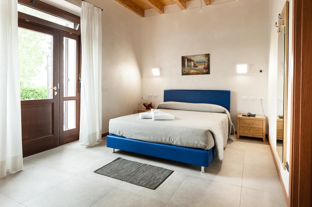 Agriturismo B&B Corte Tonolli Valeggio sul Mincio Pokój zdjęcie