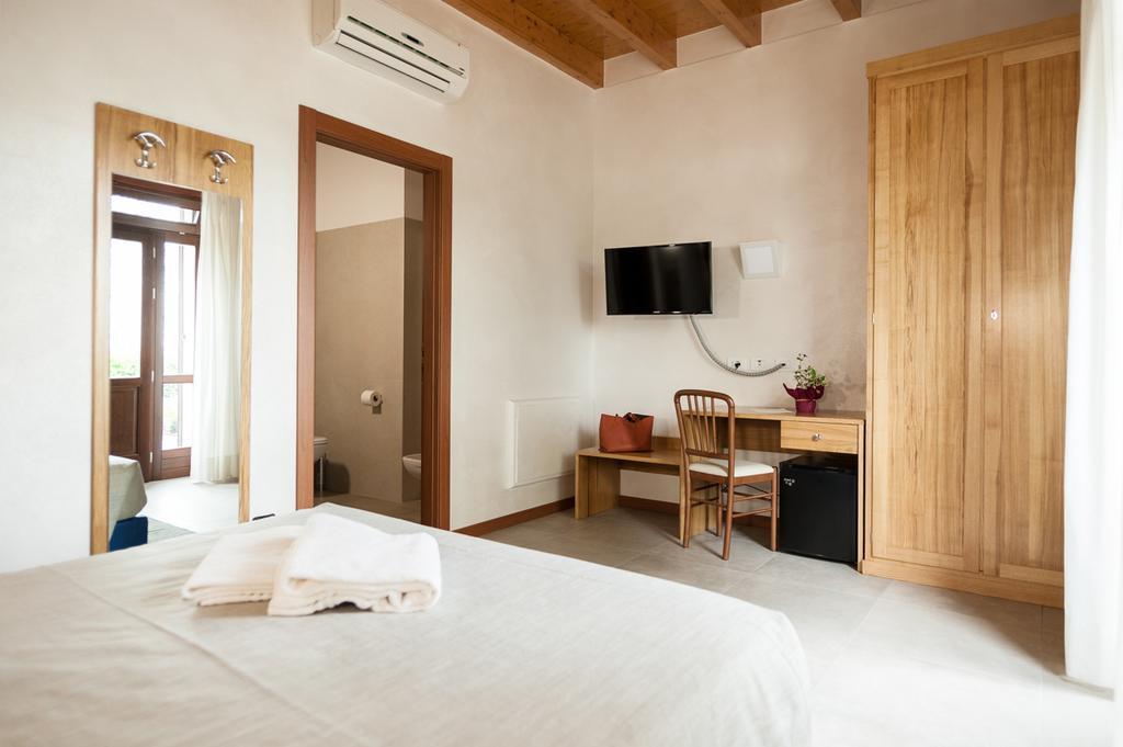 Agriturismo B&B Corte Tonolli Valeggio sul Mincio Pokój zdjęcie